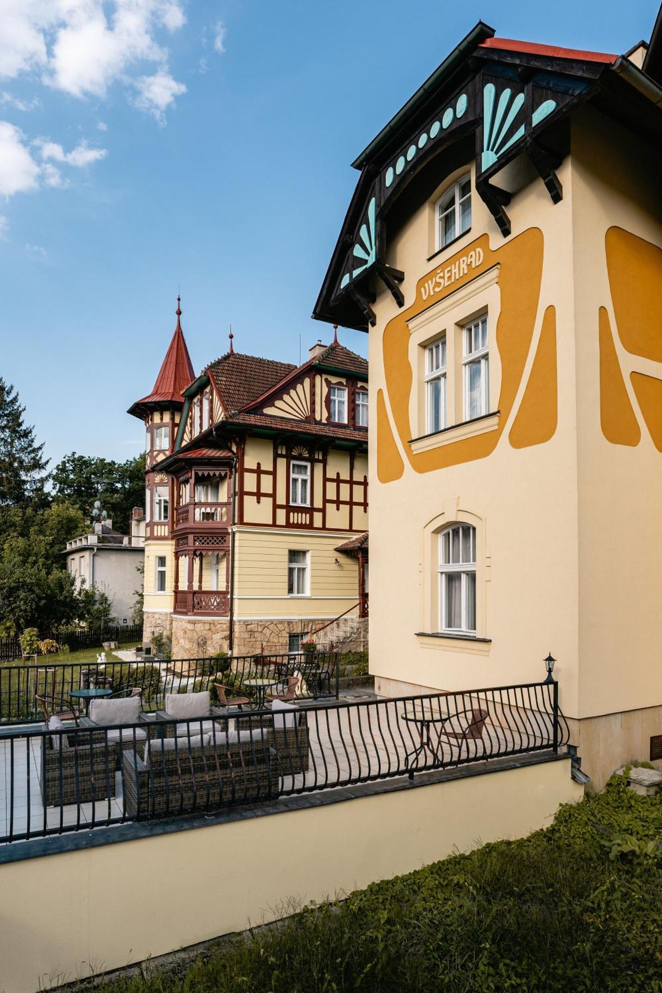 Vila Vysehrad Luhačovice Extérieur photo